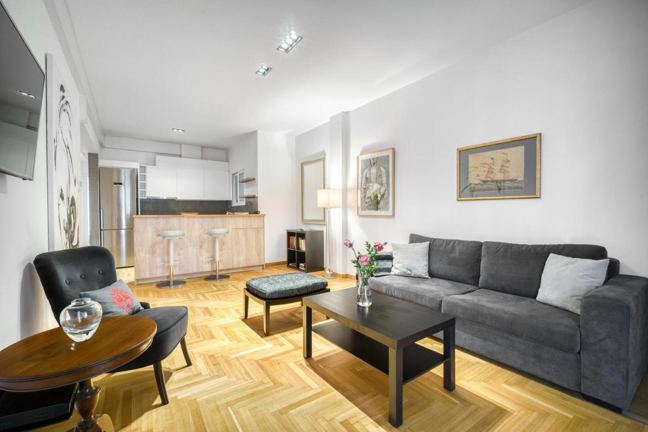 Delightful Stylish Two Bedroom Condo In Hip Area Of Central Athen Eksteriør billede