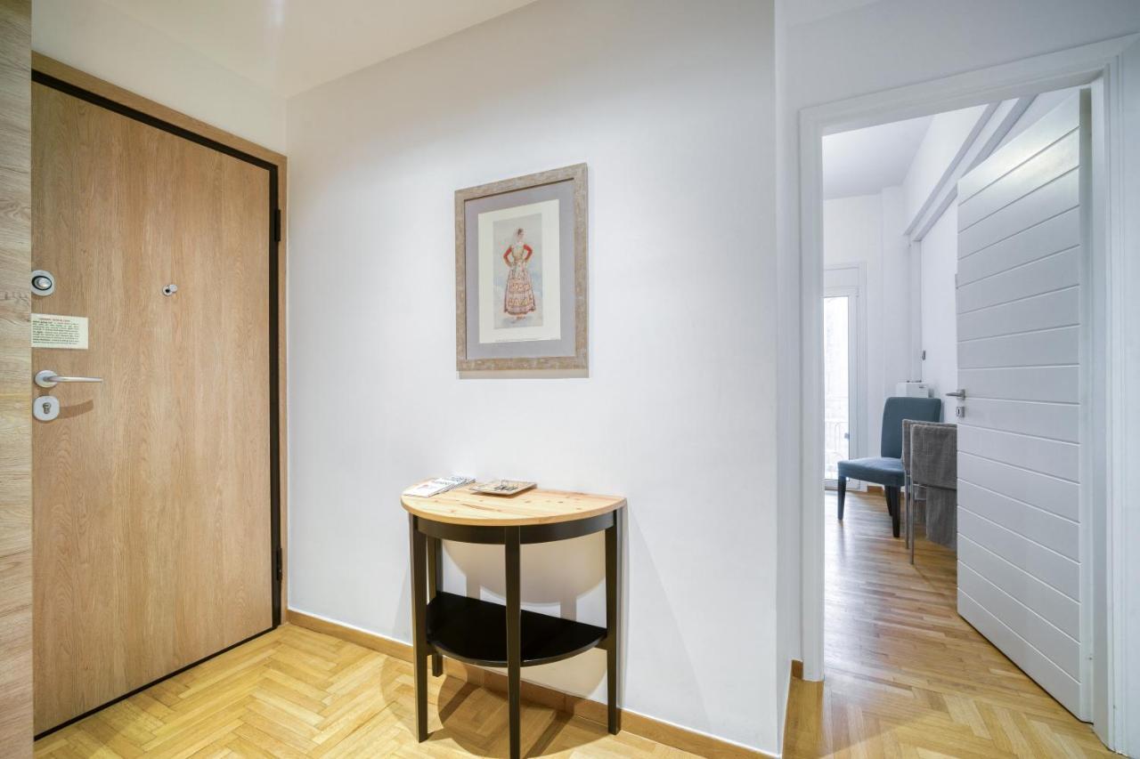 Delightful Stylish Two Bedroom Condo In Hip Area Of Central Athen Eksteriør billede