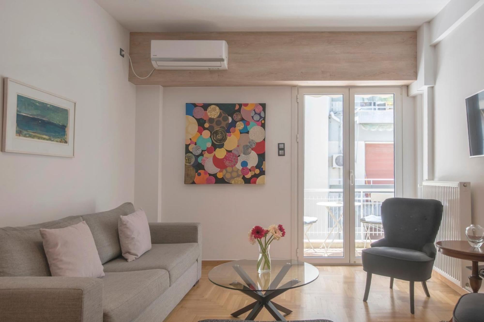 Delightful Stylish Two Bedroom Condo In Hip Area Of Central Athen Eksteriør billede