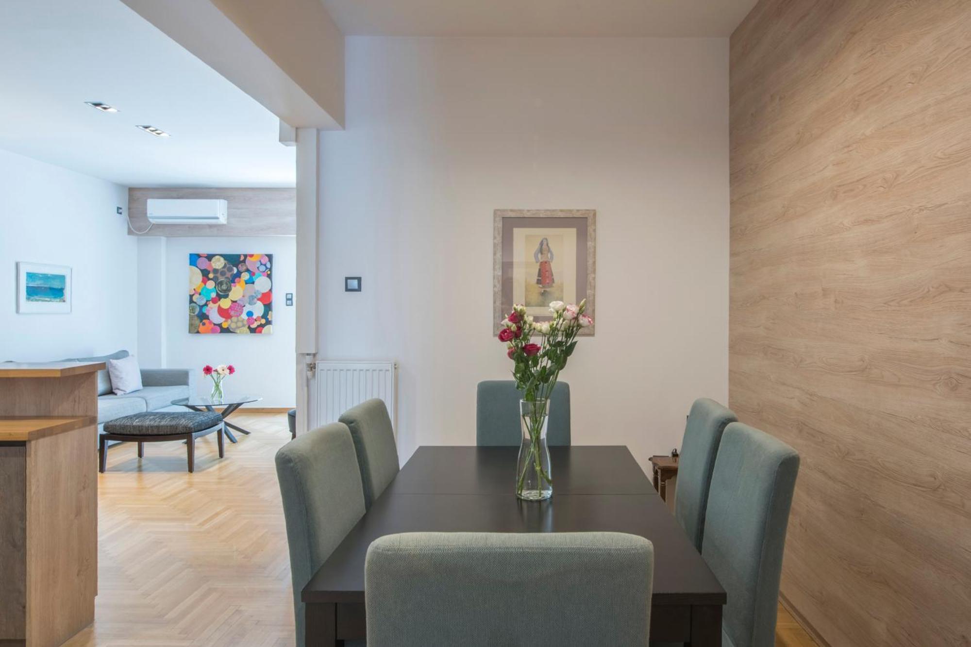 Delightful Stylish Two Bedroom Condo In Hip Area Of Central Athen Eksteriør billede